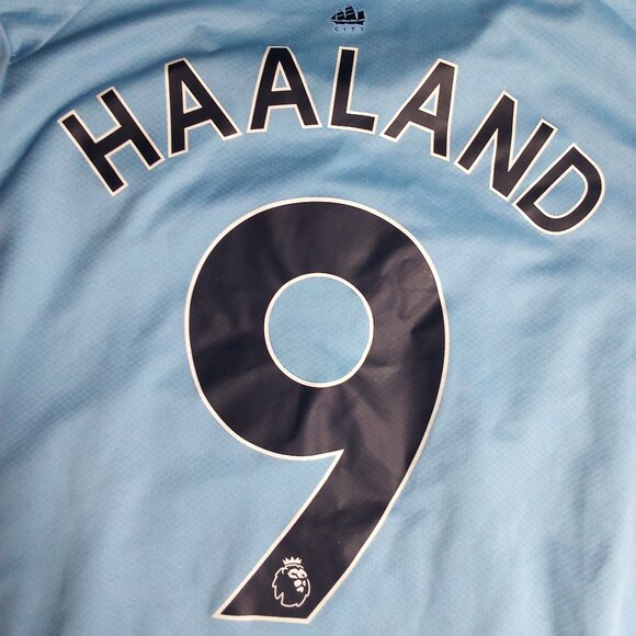 Puma Manchester City Erling Haaland Soccer Jersey - Picture 6 of 6